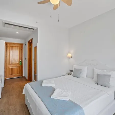 Otel Kumluk 2*
